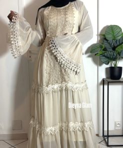 Robe dentelle beige